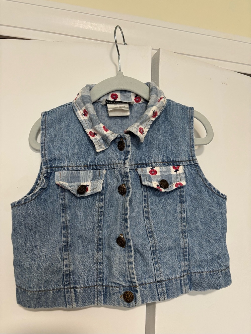 California Concepts vintage size 6 Denim Vest with Floral Trim - Kids